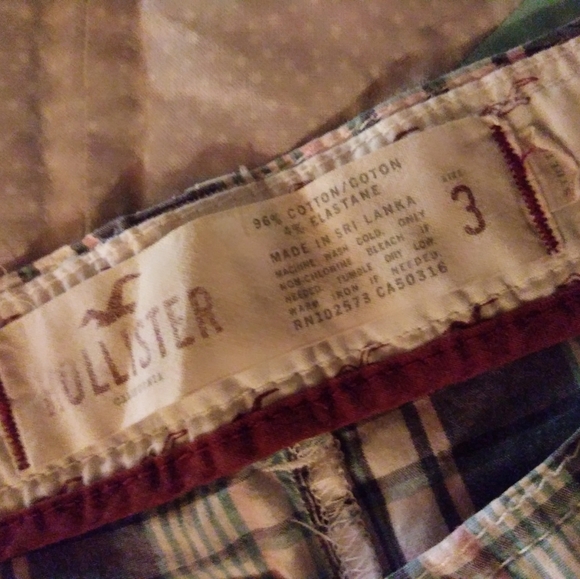 Hollister plaid shorts - Picture 4 of 4